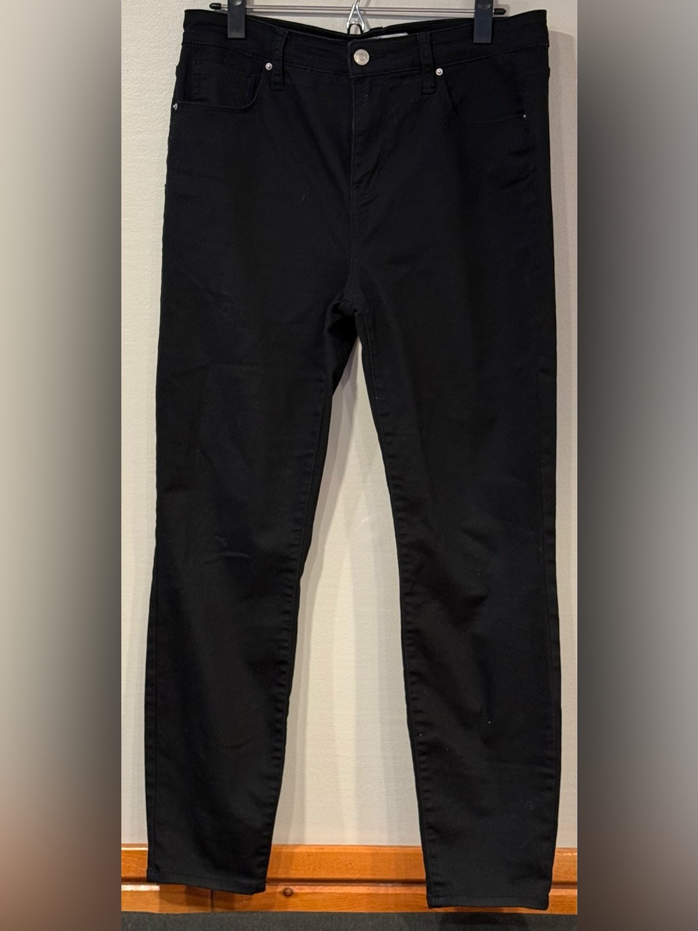 Zenana Women's High-Rise Skinny Black Denim Pants Size Large